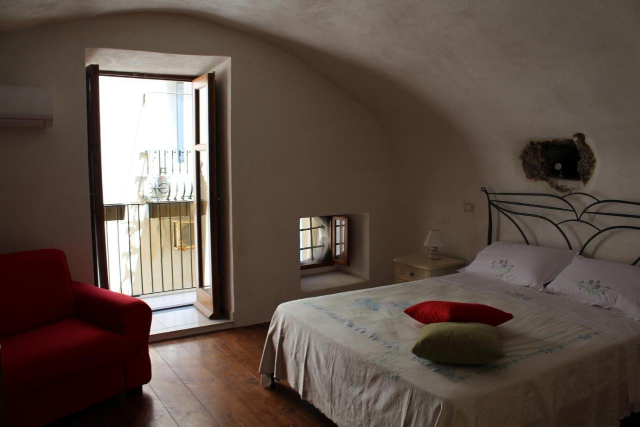 Casa Vacanza U Curtigghiu Λίπαρι Εξωτερικό φωτογραφία